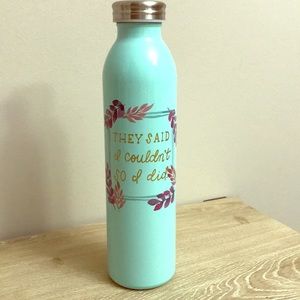 Graphic Water bottle New
